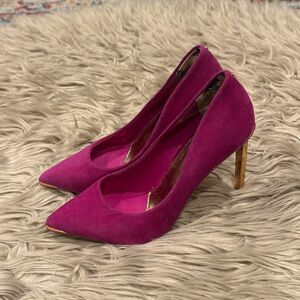 Ted Baker pink suede high heels size 36 (US 36)